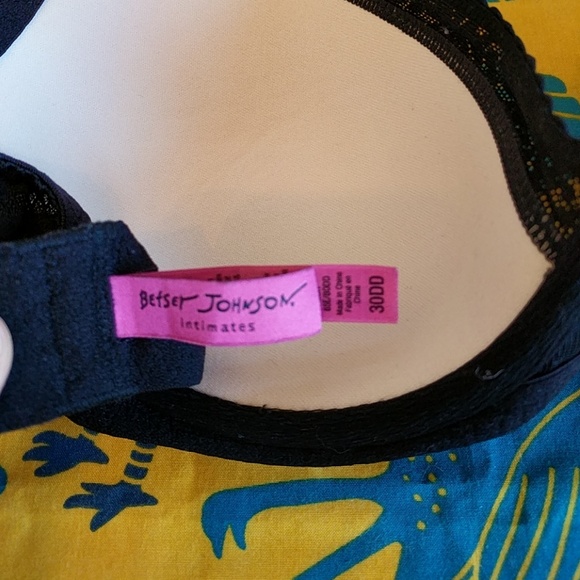 Betsey Johnson Zipper Stripe Bra EUC! - Picture 3 of 4
